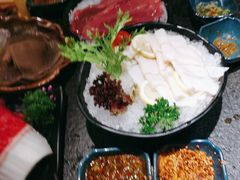 -湊湊火锅·茶憩(打浦桥日月光店)