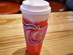 草莓酪酪-LELECHA乐乐茶(上海五角场万达广场店)