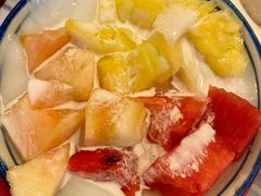 杏仁豆腐加杂果-玫瑰甜品(文明路店)