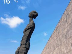 -侵华日军南京大屠杀遇难同胞纪念馆-停车场