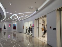 -优衣库(石家庄裕华万达广场店)