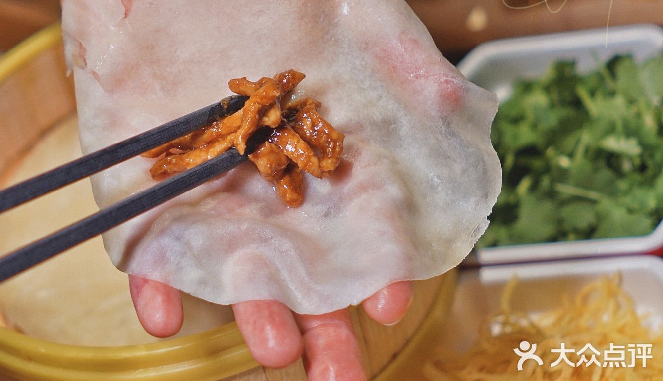 广州探店｜是小酒馆，也是东北菜‼️份量豪气‼️