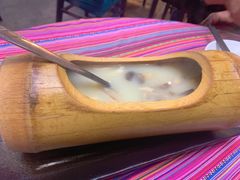 -香巴拉云南餐厅(华莱坞店)