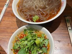 -万记麻辣烫国展总店