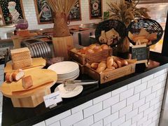 -昆山琶拉帝诗酒店·河畔咖啡厅Riverside Cafe