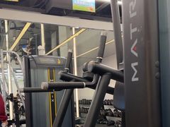 -乐刻运动健身(同曦假日百货店)