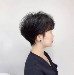 -CARR SALON