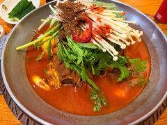 喇喇排骨火锅-喇喇排骨火锅·传统韩式脊骨汤(望京西园总店)