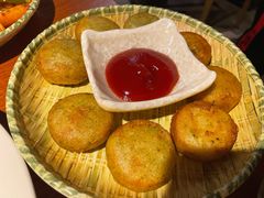 章鱼饼-包装马车·韩国料理·포장마차