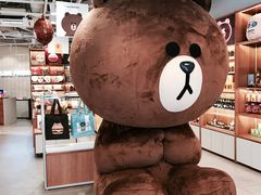 -LINE FRIENDS Garosu-gil Flagship Store