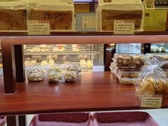 -红宝石·鲜奶小方·海派西点房(浦三店)