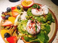 罗勒酱杂菌班尼迪克蛋-BE BRIGHT KITCHEN(正佳广场店)