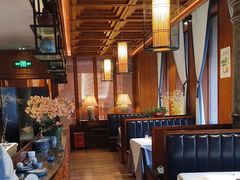 -八府香鸭·啫啫煲(华山路店)