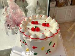 ins手绘蛋糕-兔子妃私人定制蛋糕(城南花苑南区店)