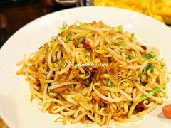 小炒笨豆芽-那家老院子东北菜·饺子·小鸡炖蘑菇(艳华街店)