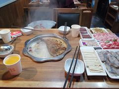 鸳鸯锅底-傣妹火锅(南京东路一店)