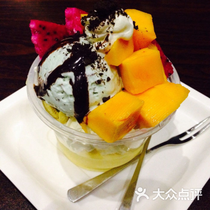 糖先森甜品(州桥店)双果芭菲图片 - 第1张