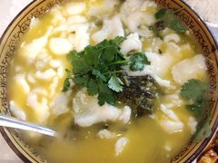 -阿三鱼头泡饼·家常菜