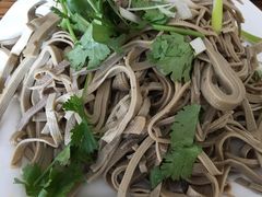 -溢心园香河肉饼总店