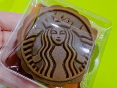 -星巴克臻选(盐城金鹰聚龙湖店)