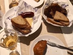 牛肉汉堡-Naše maso