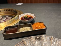 -铭牛烧肉·和牛海鲜自助(高新月牙湖店)