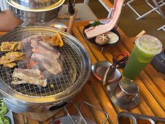-叽叽扎扎烤肉场(生态城万达店)