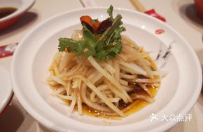 Stir-fried Lotus Root Strips