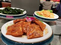 -钱小主·自助回旋烤肉火锅餐厅(东方新天地店)