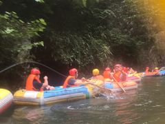 -安吉龙王山峡谷漂流