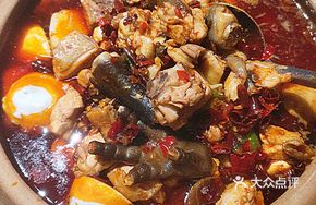 Braised Pork Rib and Chicken Pot