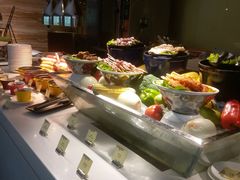 自助取餐区-威珀斯酒店·珀萃美食餐厅 | 海鲜刺身·现烤生蚝·特色烤肉