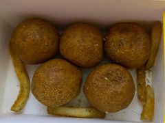 -BHC炸鸡(明洞总店)