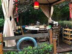 -二荆条·蜀鲜汇城市森林火锅