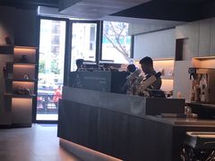 -瑞幸咖啡(巴黎春天陕西路店)