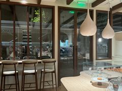 -VERIE BAKEHOUSE