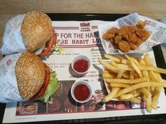 -The Habit Burger Grill 哈比特汉堡(复兴soho店)