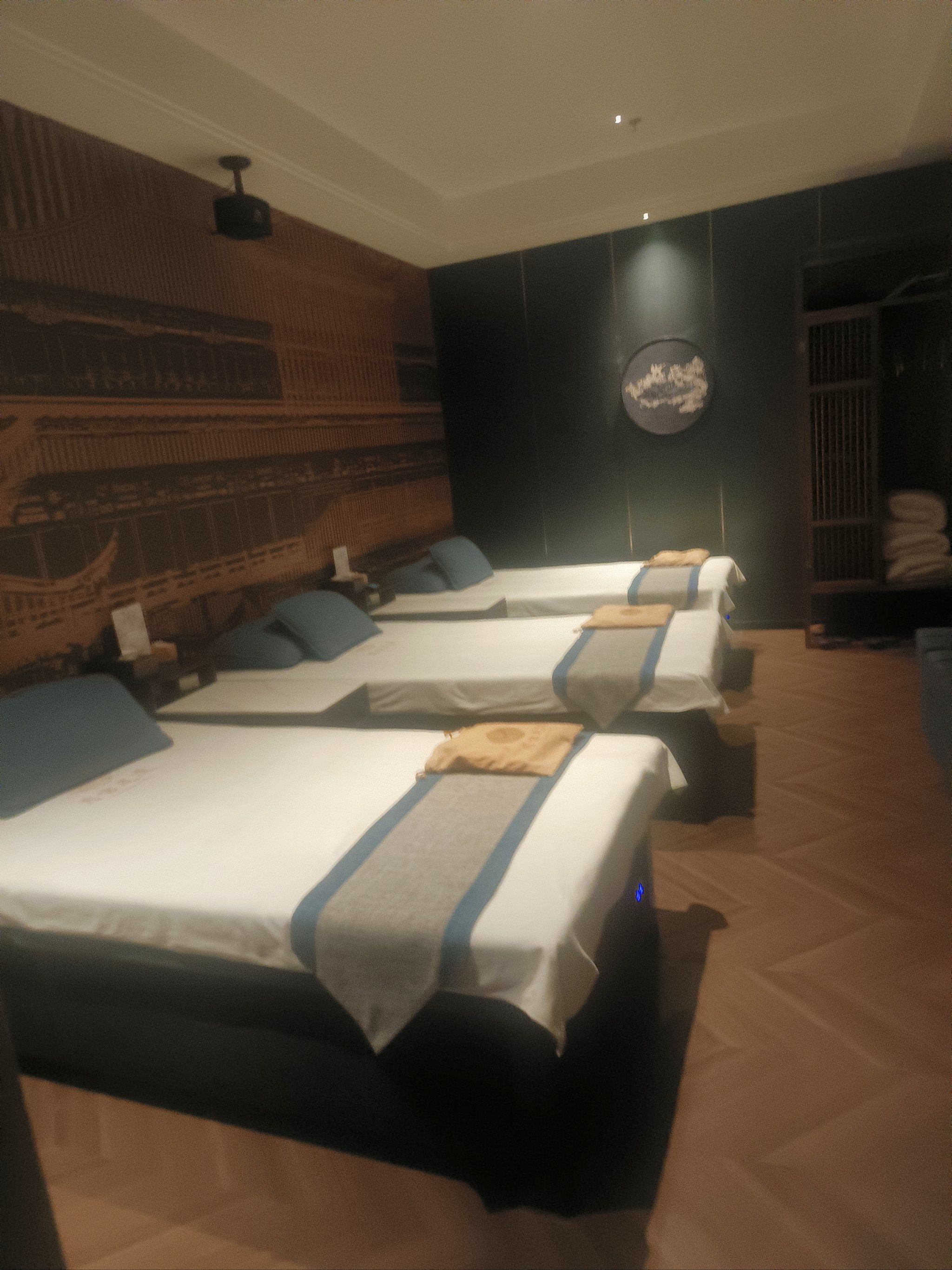 强烈推荐,喜欢做足浴的朋友可以考虑这家店