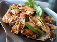 -大头虾越式风味餐厅(光明广场店)