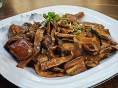 肉烧干笋-缘来聚·徽菜名店(黄山宏村店)
