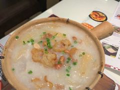 -新大咀港式茶餐厅(宝山万达店)