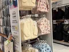 -优衣库(上海正大广场店)