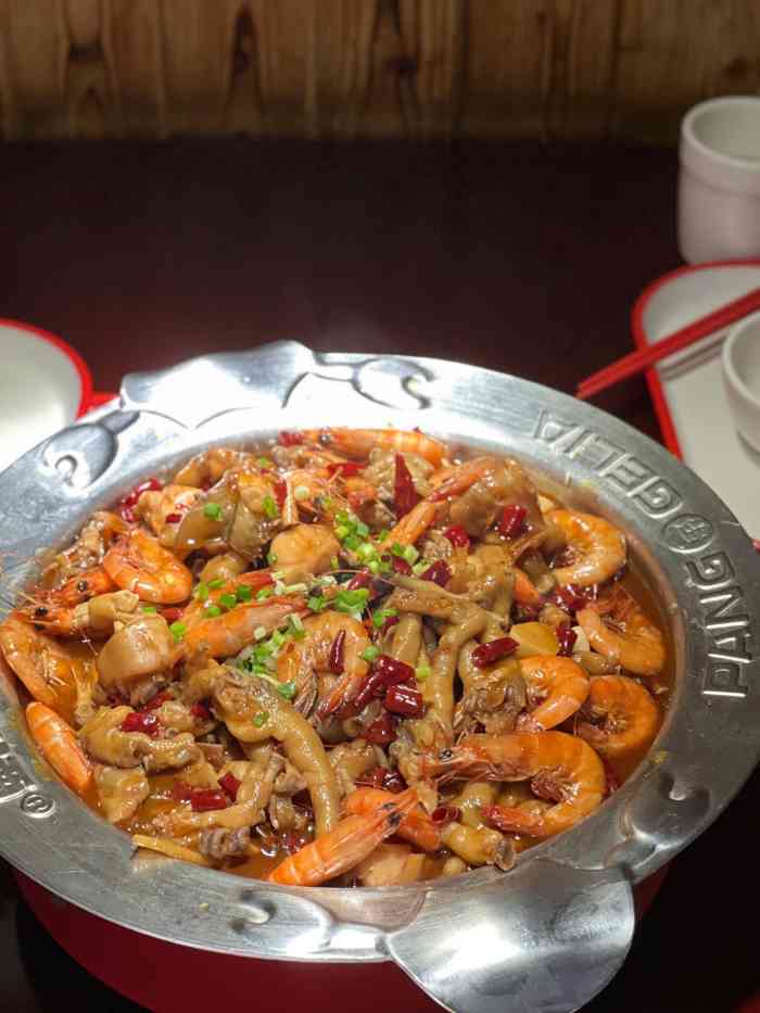 胖哥俩肉蟹煲(百色店)-"1,虽然我拍得还不错,但是这个牛杂煲新品.