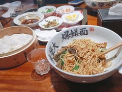 -李犟大爆鳝面·手工蟹黄包(湖滨西湖店)