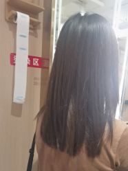 -一東造型烫发染发