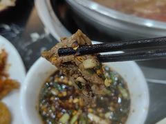 -黄利砖万峰林布依特色酸笋牛肉馆