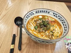 -蒙自源米线大王(信利城市广场店)