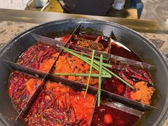 -正南齊北重庆老火锅(光华村直营店)