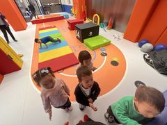 -悦动体能篮球羽毛球网球(三里河店)