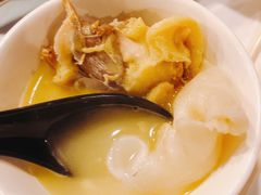 -鲜入围煮花胶鸡海鲜火锅